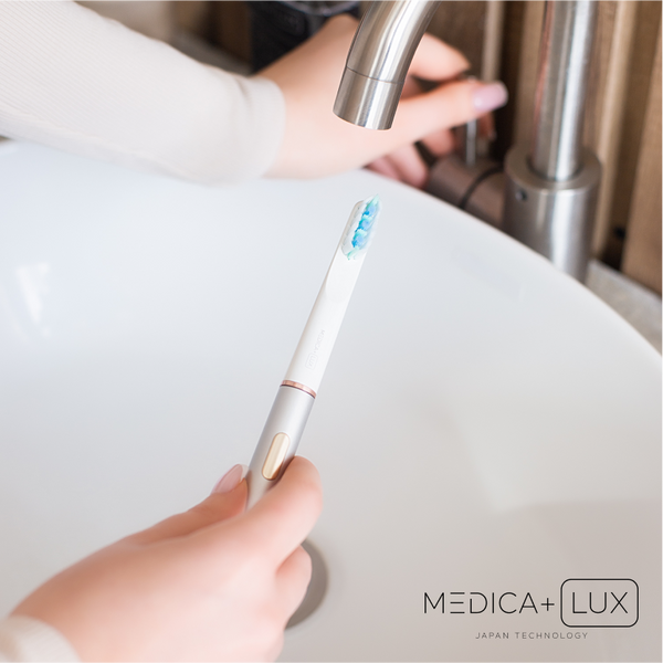 Відбілювальна звукова зубна щітка Medica+ Lux 10ХN Aluminum Portable Silver MD-50997 фото