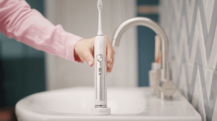 Ультразвукова зубна щітка Medica+ PROBRUSH 9.0